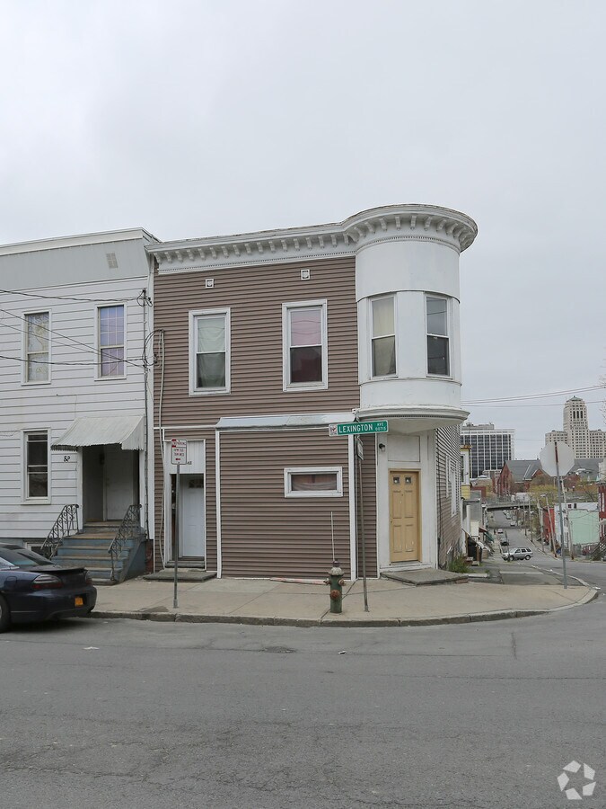 Photo - 84 Lexington Ave