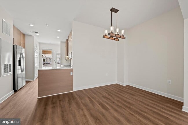 Photo - 22769 Fountain Grove Square