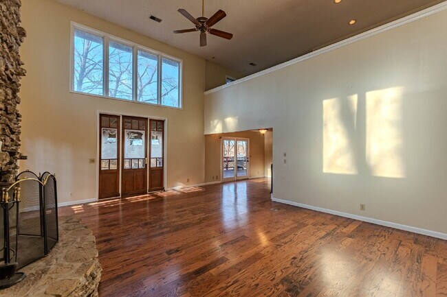 Photo - River View, Very Private Home!