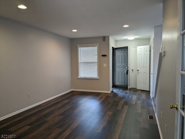 Photo - 604 Almond Ct