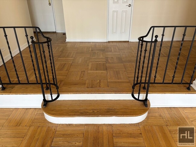 Photo - GRAND CONCOURSE Unit 9J