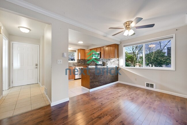 Photo - A Cozy 3 Bedroom and 2.5 Bathroom Property Unit Apt H1