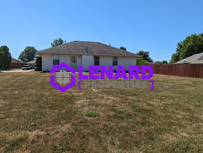 Photo - Spacious 3 Bedroom Home!