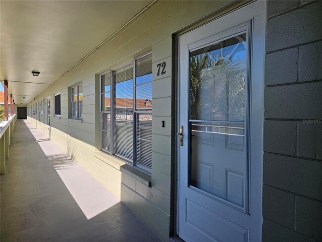 Photo - 2448 Columbia Dr Unidad 72