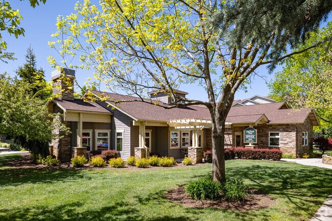 Alternate Angle - Oak Park Village