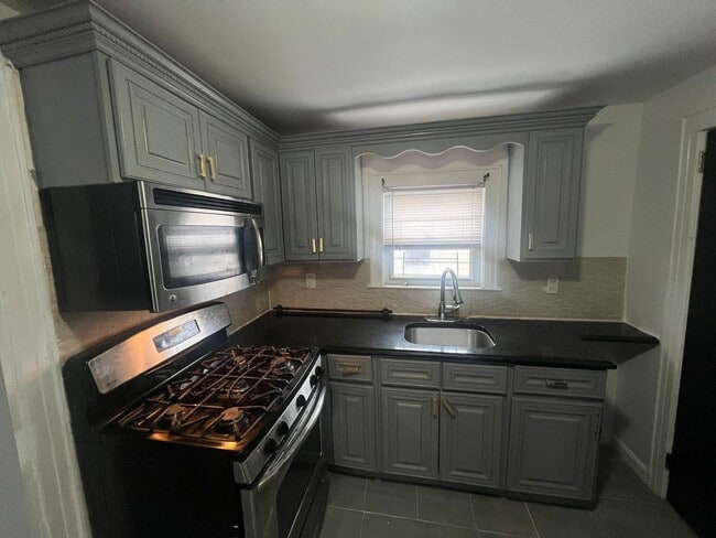 Photo - 204-15 115th Ave Apartment