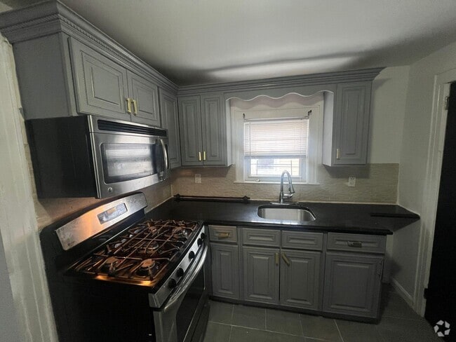Building Photo - 204-15 115th Ave Rental
