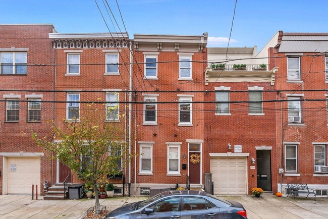 Photo - 1528 Bainbridge St