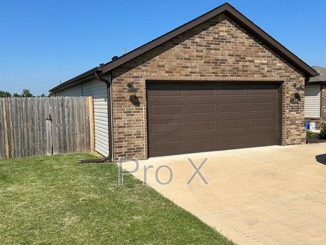 Photo - 419 N Mojave St