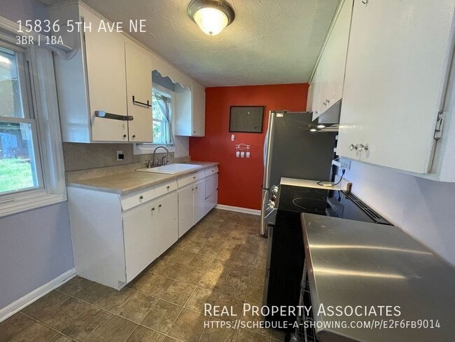 Photo - 15836 5th Ave NE