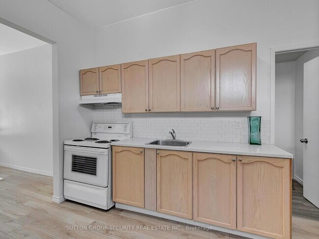 Building Photo - 104 Mulcaster St Unit 1