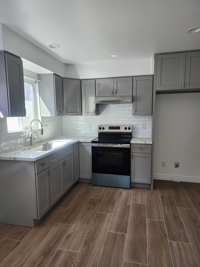 Kitchen - 9680 Beachy Ave House