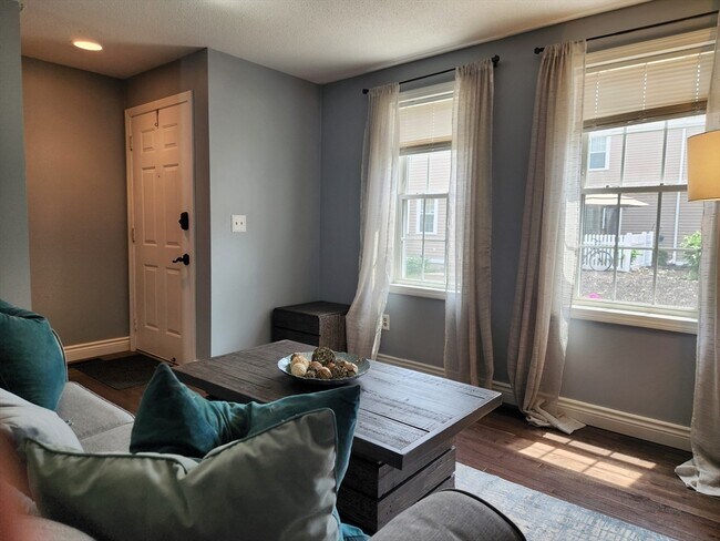 Photo - 129 Lowell St Unit 4