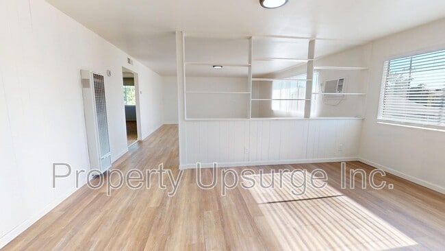 Photo - 415 Lake Blvd