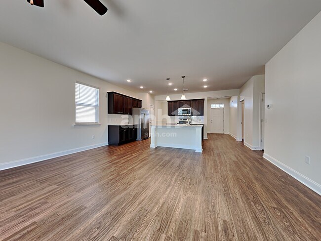 403 Ronter Ct