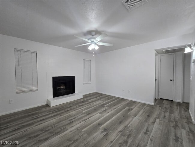 Photo - 2742 Alicialynn Way Unidad A