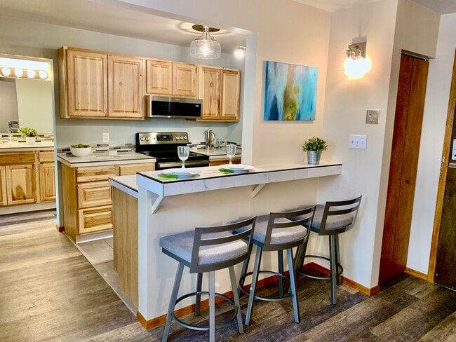 Kitchen - 2227 Canyon Blvd Unit 105