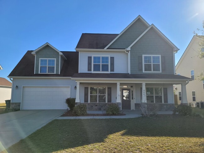 Immaculate 4 Bedroom, 3.5 Bath Home Locate... - Immaculate 4 Bedroom, 3.5 Bath Home Locate...