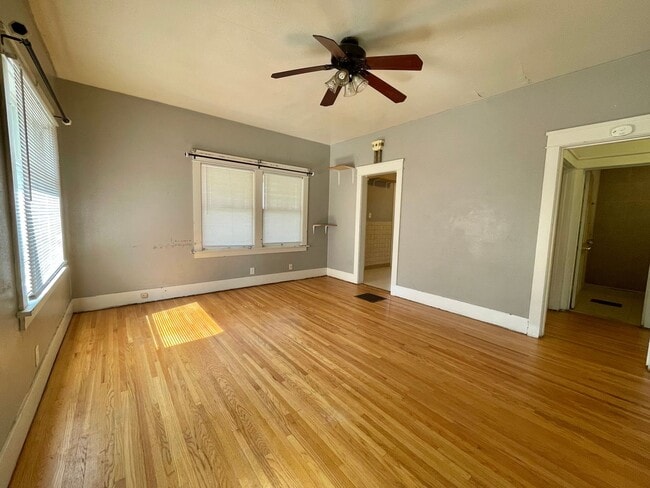 Building Photo - **PRE-LEASING FOR AUGUST 2024** Rental