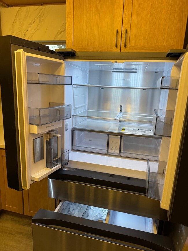 Photo - 27533 Calinda