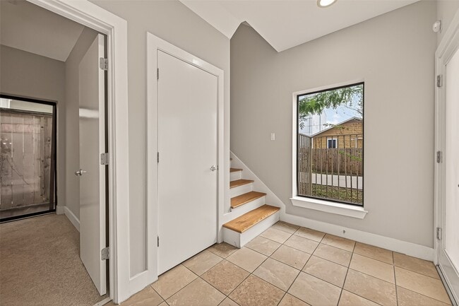 Photo - 4108 Spencer St Unidad A