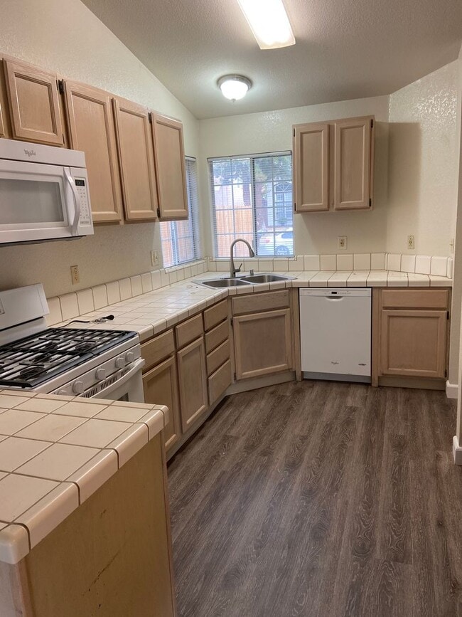 Photo - Antelope Highlands 3 Bdrm, 2 Bath!