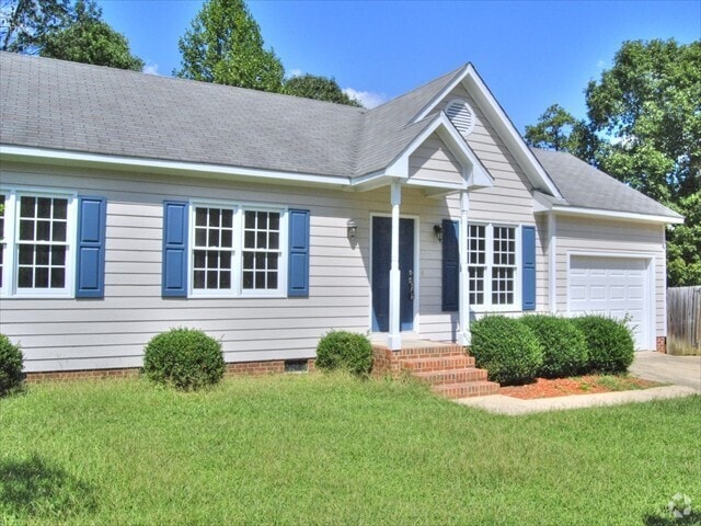 Building Photo - Charming 3-Bedroom Ranch Home in Garner!
