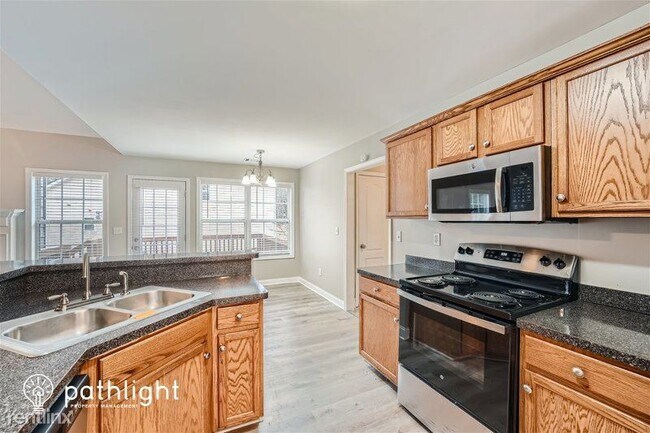 Photo - 4 br, 2 bath House - 70 Ashtin Way UNIT