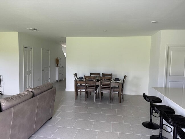 7111 Weeping Pine Dr