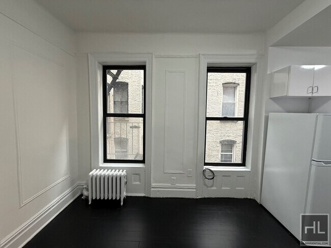 Photo - YORK AVENUE Unit 2D
