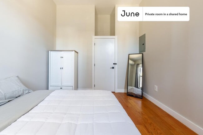 Photo - Room in Shared 4 bed/2 bath home Unidad A