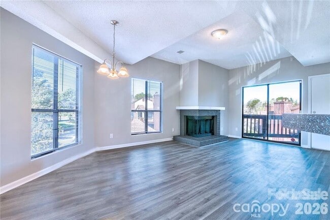 Photo - 8121 Cedar Glen Dr
