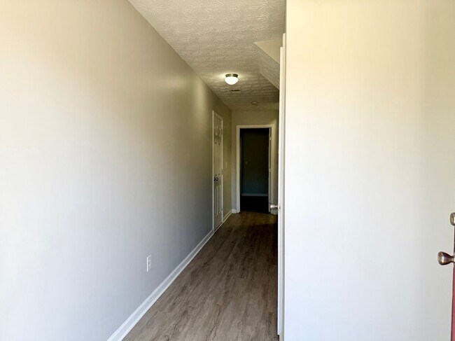 Photo - 1708 Redan E