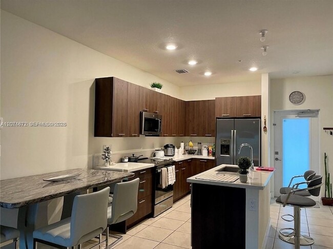 Photo - 8201 NW 41st St Unit 302