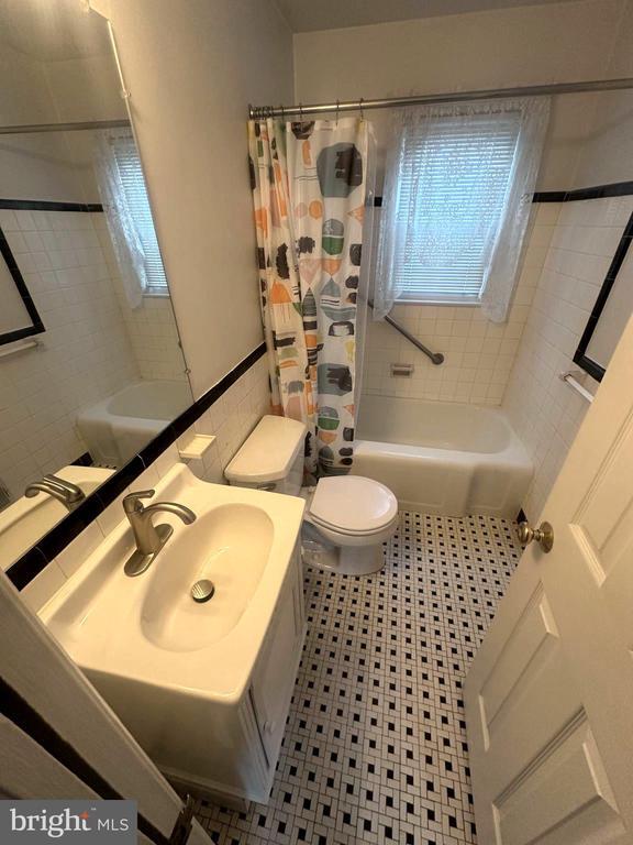 Photo - 5209 Mineola Rd