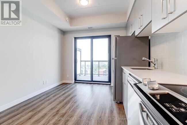 Photo - 15 Queen St S Unit 1506