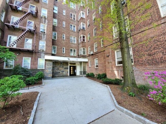 1 bedroom in BRONX NY 10463 - 1 bedroom in BRONX NY 10463 Condominio Unidad 3B