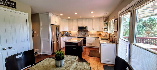 Photo - 3465 Castle Peak Ave