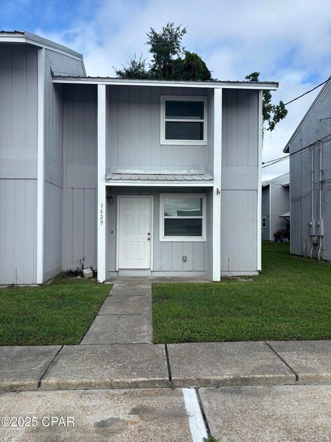 Building Photo - 1629 N James Ave Rental