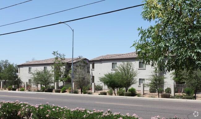 Photo - Deer Valley Regency Apartments