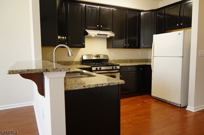 Photo - 604 Lopez Ln