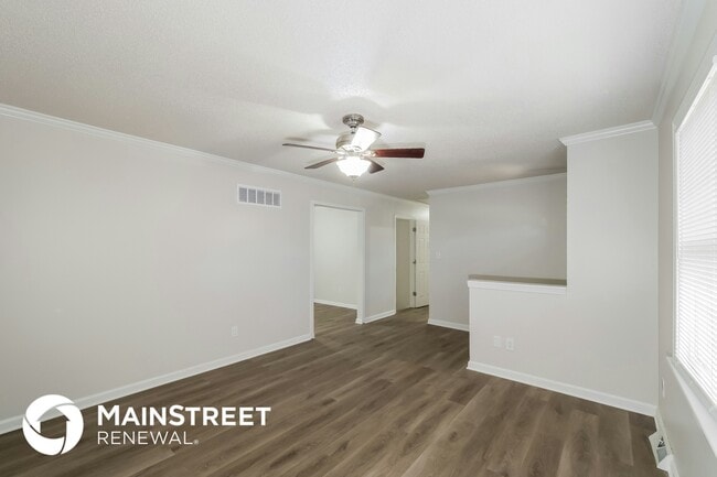 Photo - 1702 NE White Dr