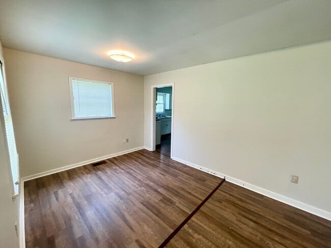 Photo - 2/1 Available for Rent in Canton!