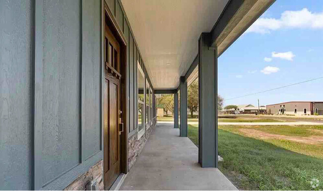 Building Photo - 15688 Primera Rd Rental
