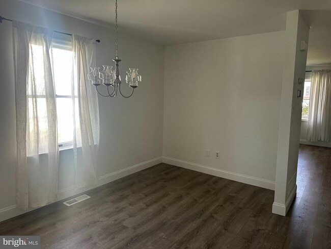 Photo - 223 E 8th Ave