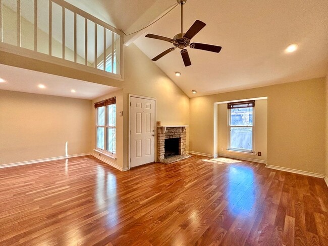 Photo - 1713 Timber Ridge Dr