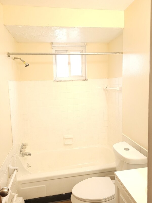 Photo - 14835 Euclid Ave Condo