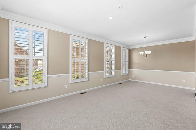 Building Photo - 43117 Shore Square Rental