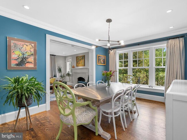 Photo - 4400 Elm St
