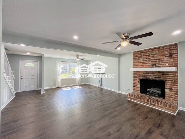 Photo - 190 Devon Pl